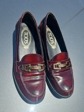 TOD'S Burgundy Red Genuine Leather Loafers Sz 36